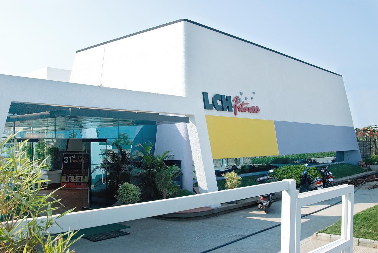 Hotel Lch Fitness à Indore Extérieur photo